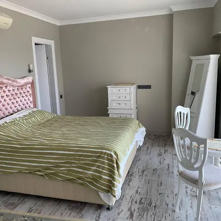 Bodrum - 5 Bedrooms With Heated Pool Вилла Тургутрейс
