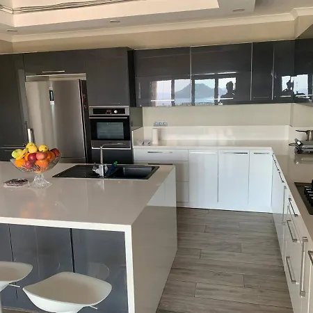 Villa Bodrum - 5 Bedrooms With Heated Pool Turgutreis