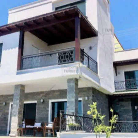 Bodrum - 5 Bedrooms With Heated Pool טורגוטריס