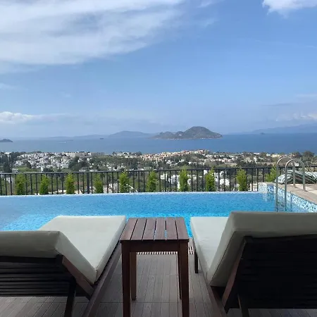 Bodrum - 5 Bedrooms With Heated Pool טורגוטריס
