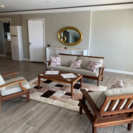 Bodrum - 5 Bedrooms With Heated Pool וילה טורגוטריס